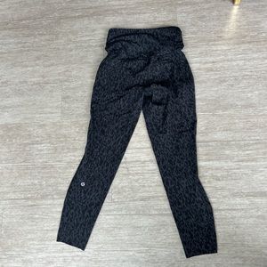 Lululemon Base Pace 25” Size 6 Running Legging - perfect condition